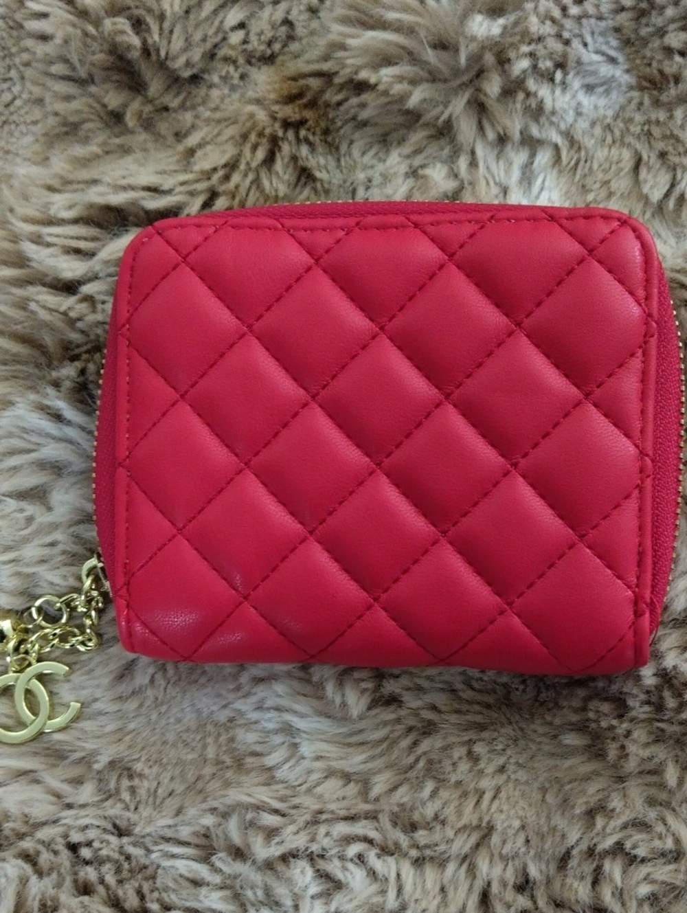 Red Wallet - Picture 8 of 8